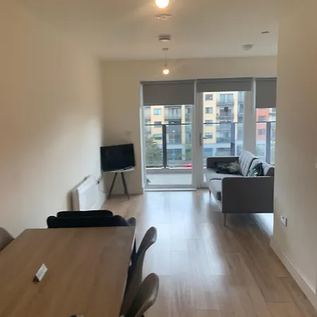 Dublin-onebedroom-onebathroom-wifi Apartment
